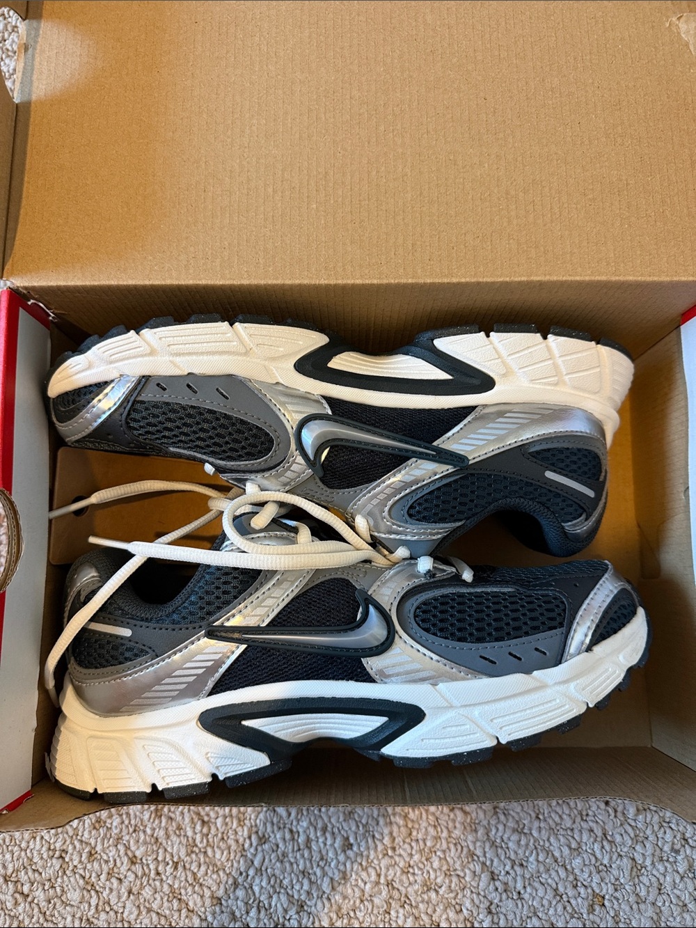 Women’s Nike V5 RNR
